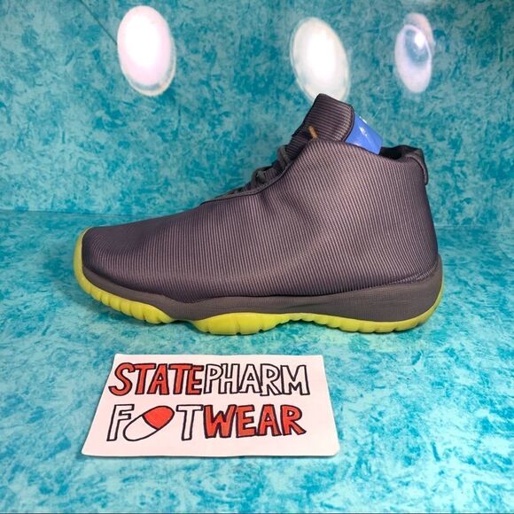 Jordan Future 'Grey/Volt' - Picture 2 of 7